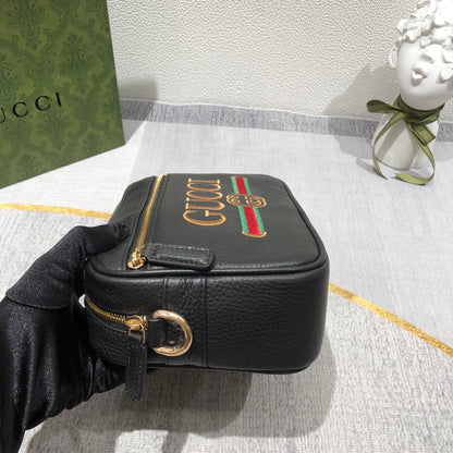 GUC Messenger Bag