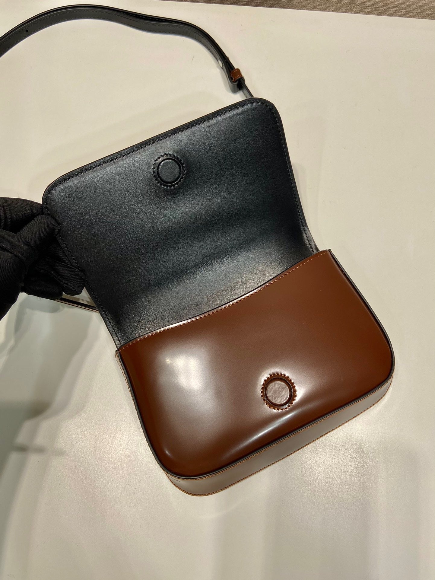 PRA Sling Bag