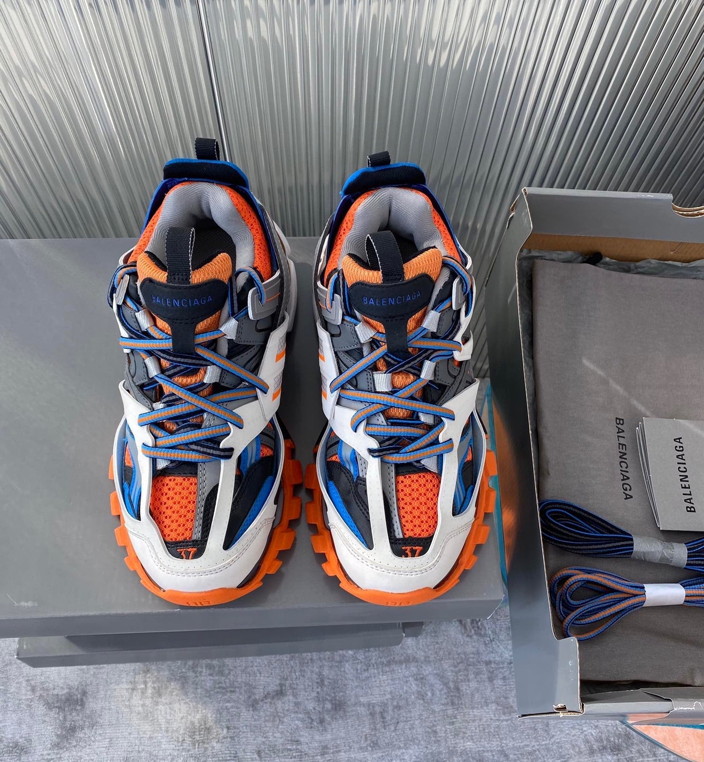 BLCG Sneakers