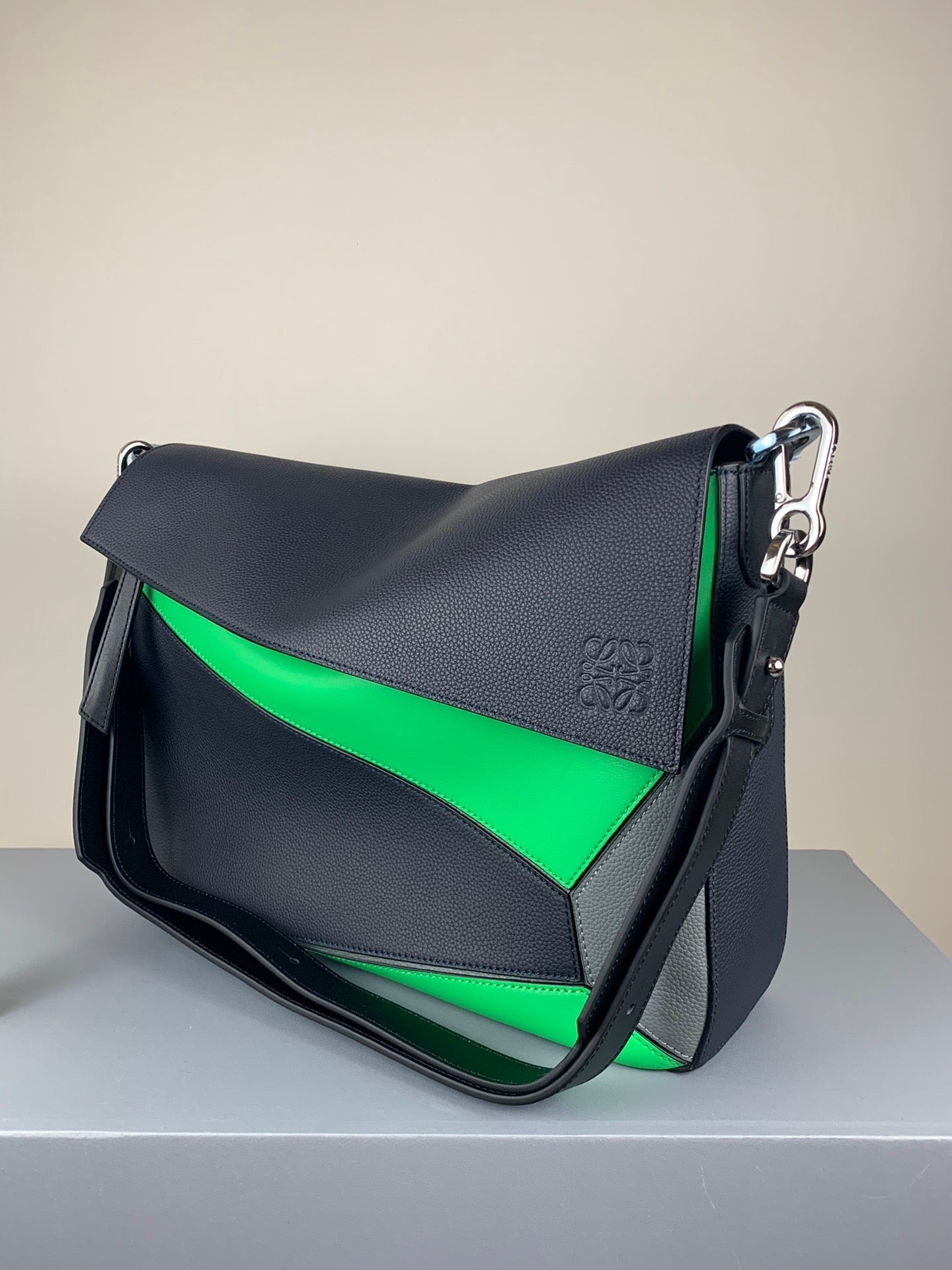 LO Puzzle Bag