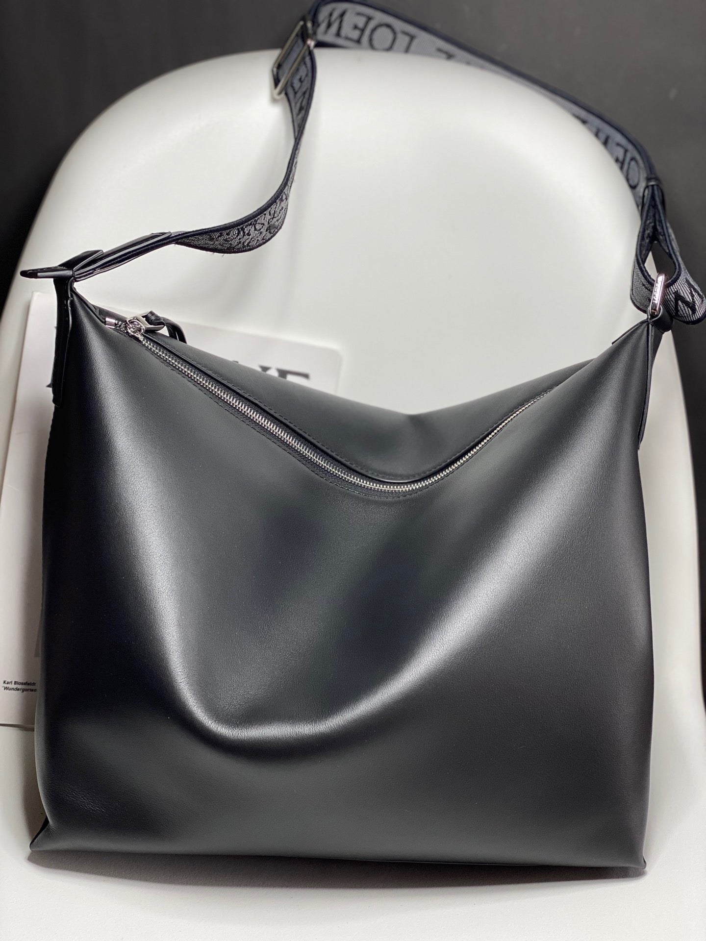 LO Messenger Bag