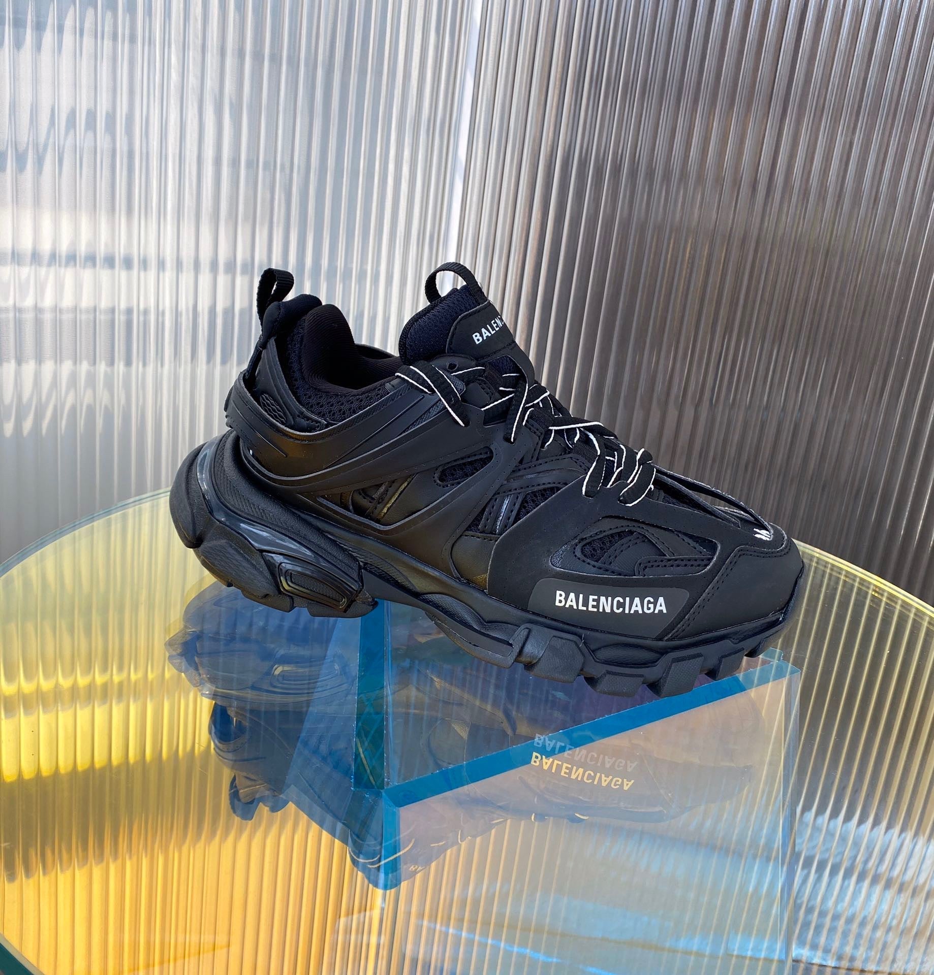 BLCG Sneakers