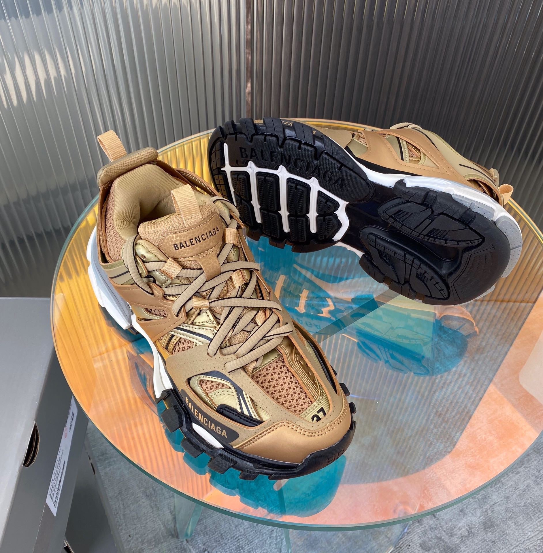 BLCG Sneakers