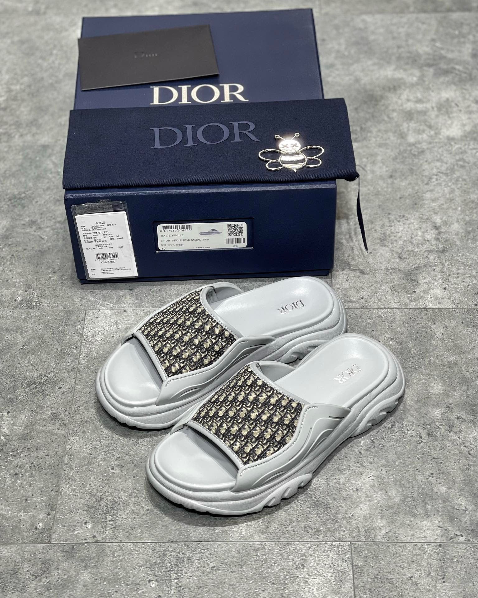 DIO Sandal