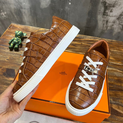 HERM Sneakers