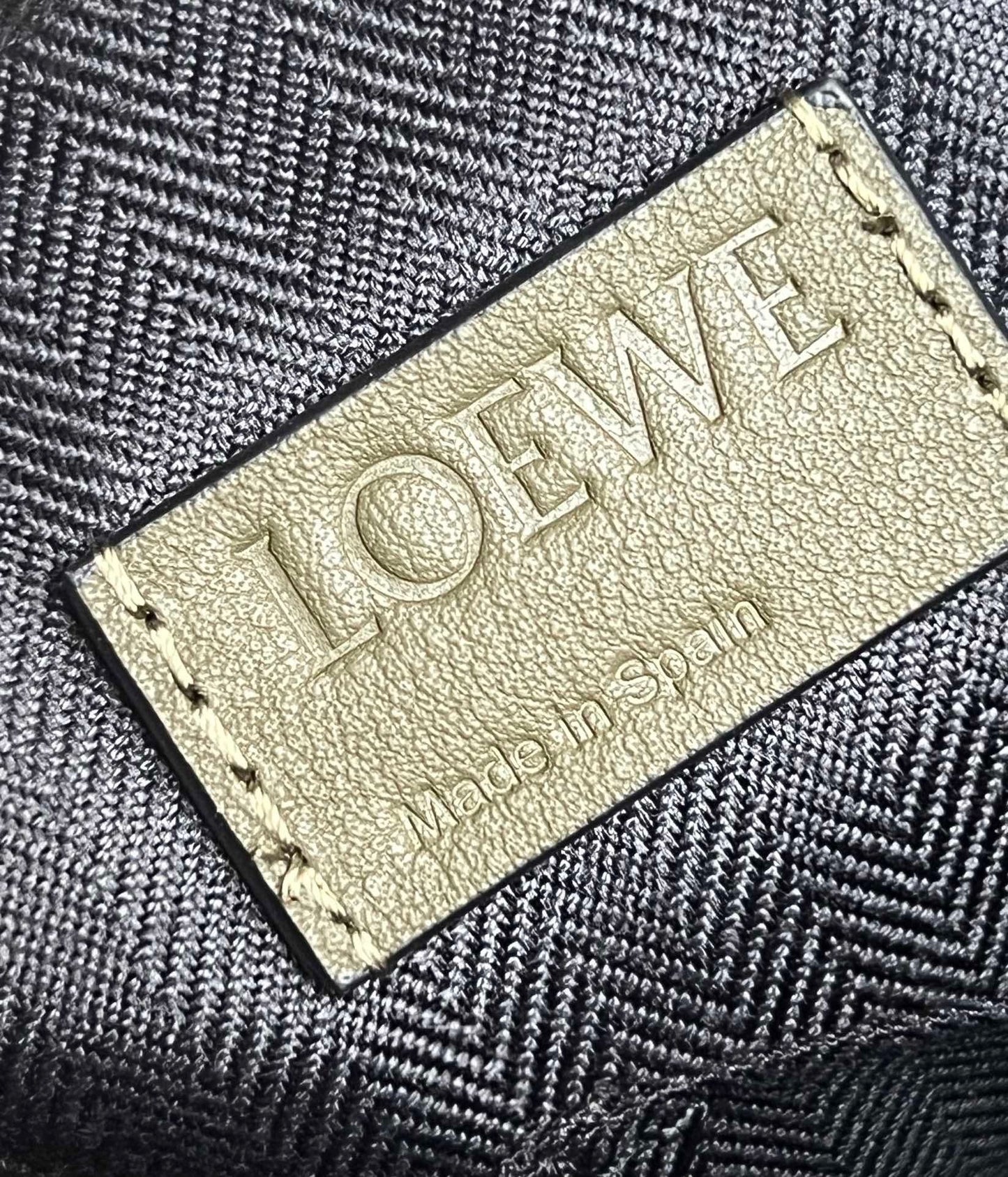LO Messenger Bag
