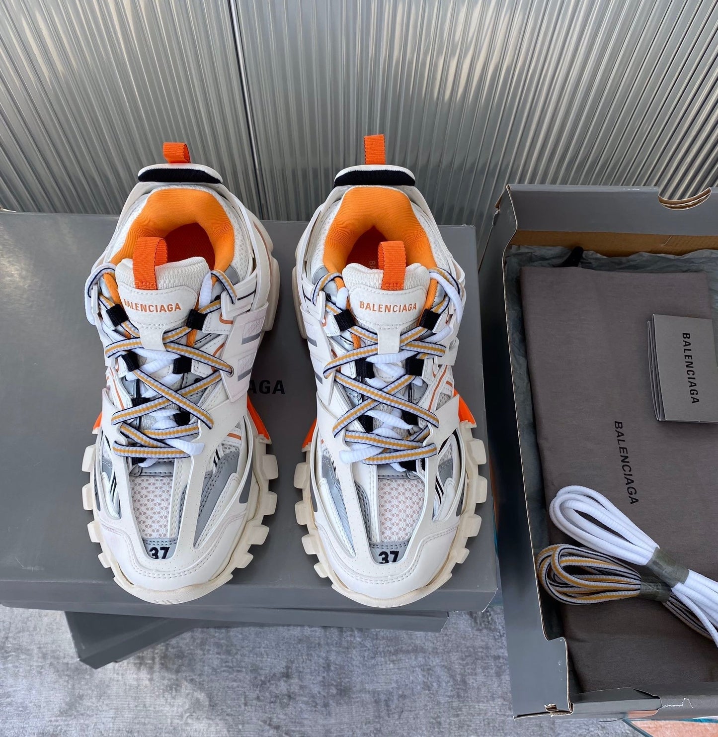 BLCG Sneakers