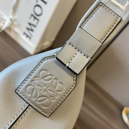 LO Messenger Bag
