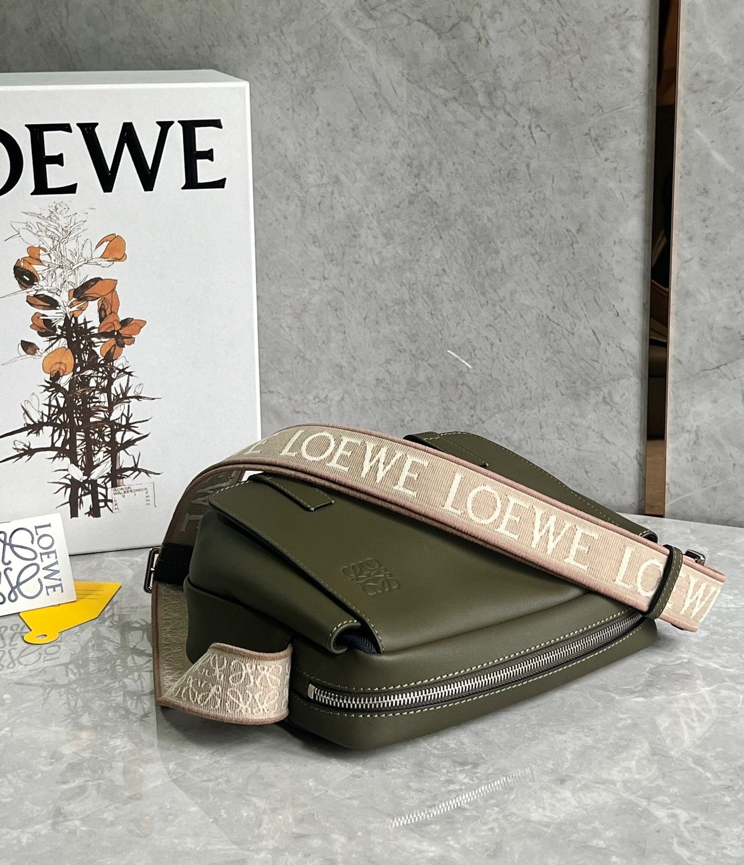 LO Messenger Bag