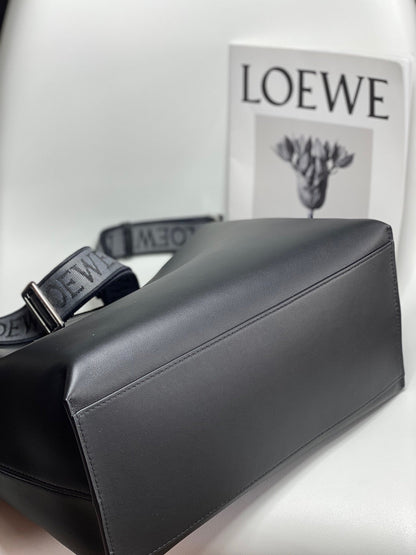 LO Messenger Bag
