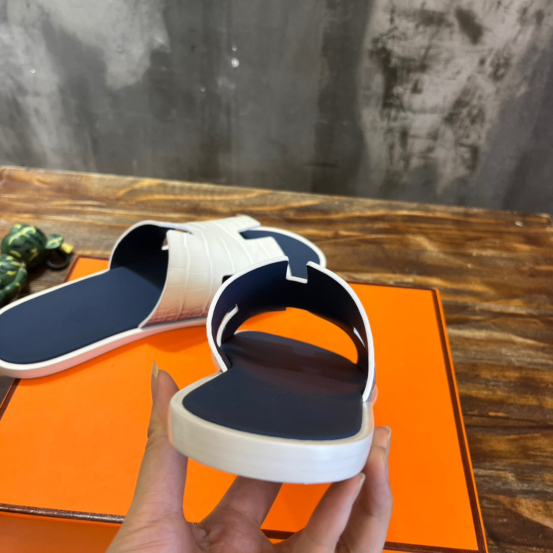 HERM Sandal