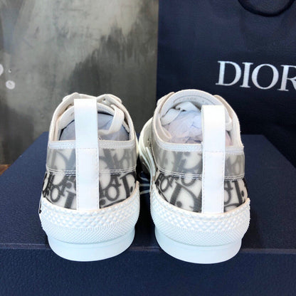 DIO Sneakers