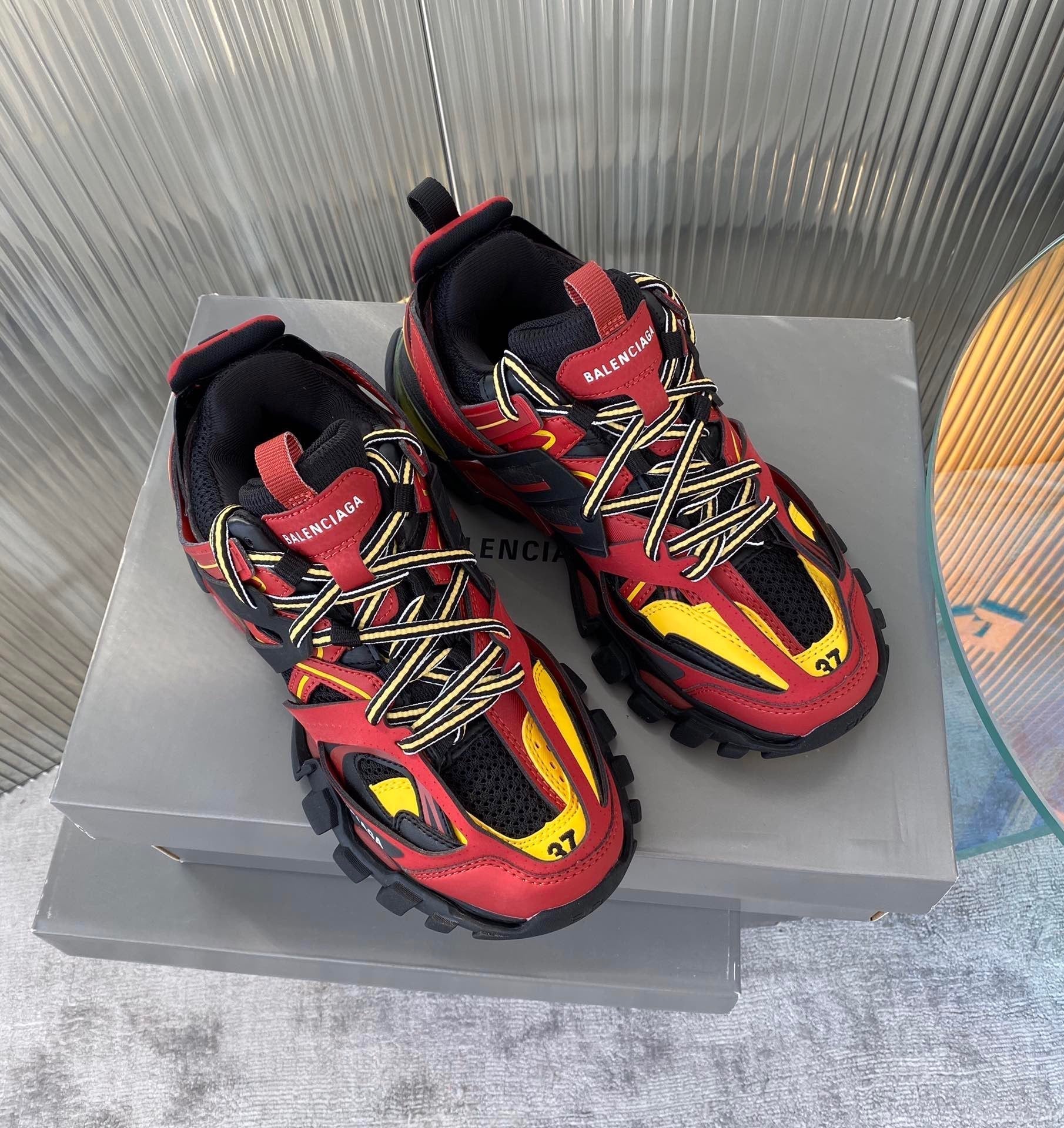 BLCG Sneakers
