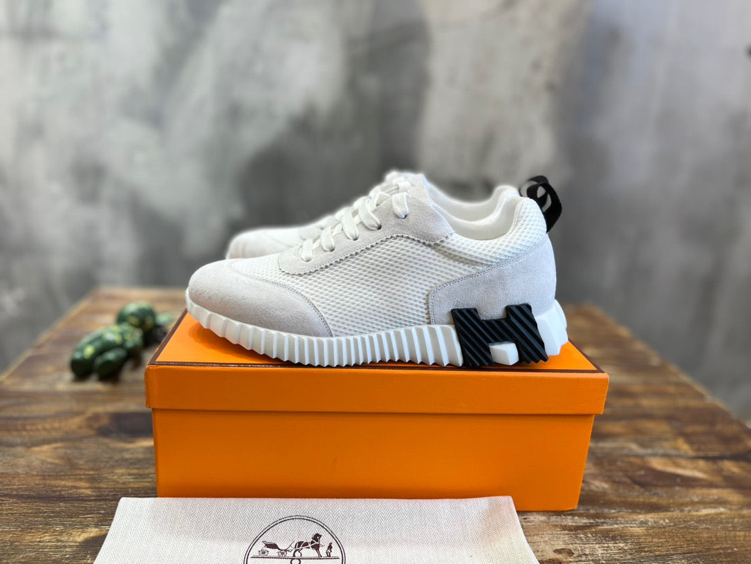 HERM Sneakers