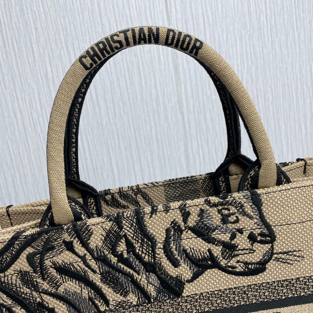 DIO BookTote