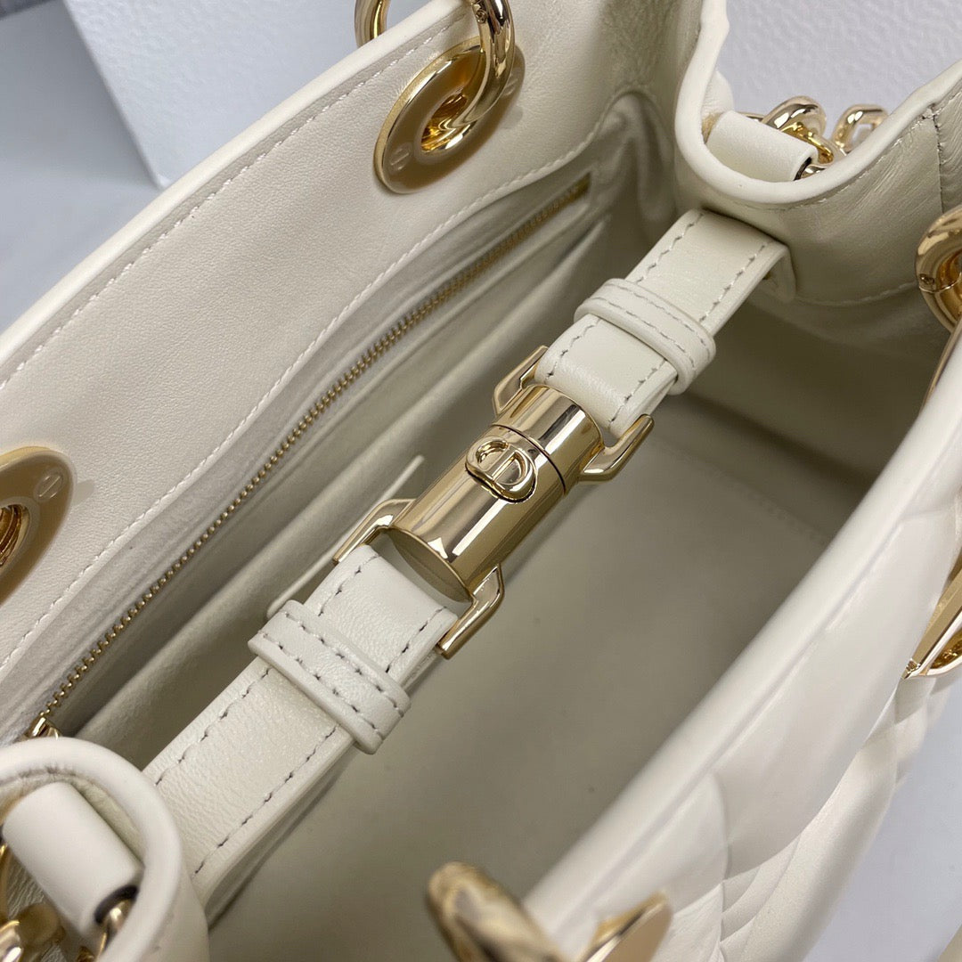 DIO Handbag