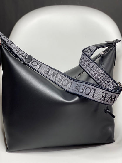 LO Messenger Bag