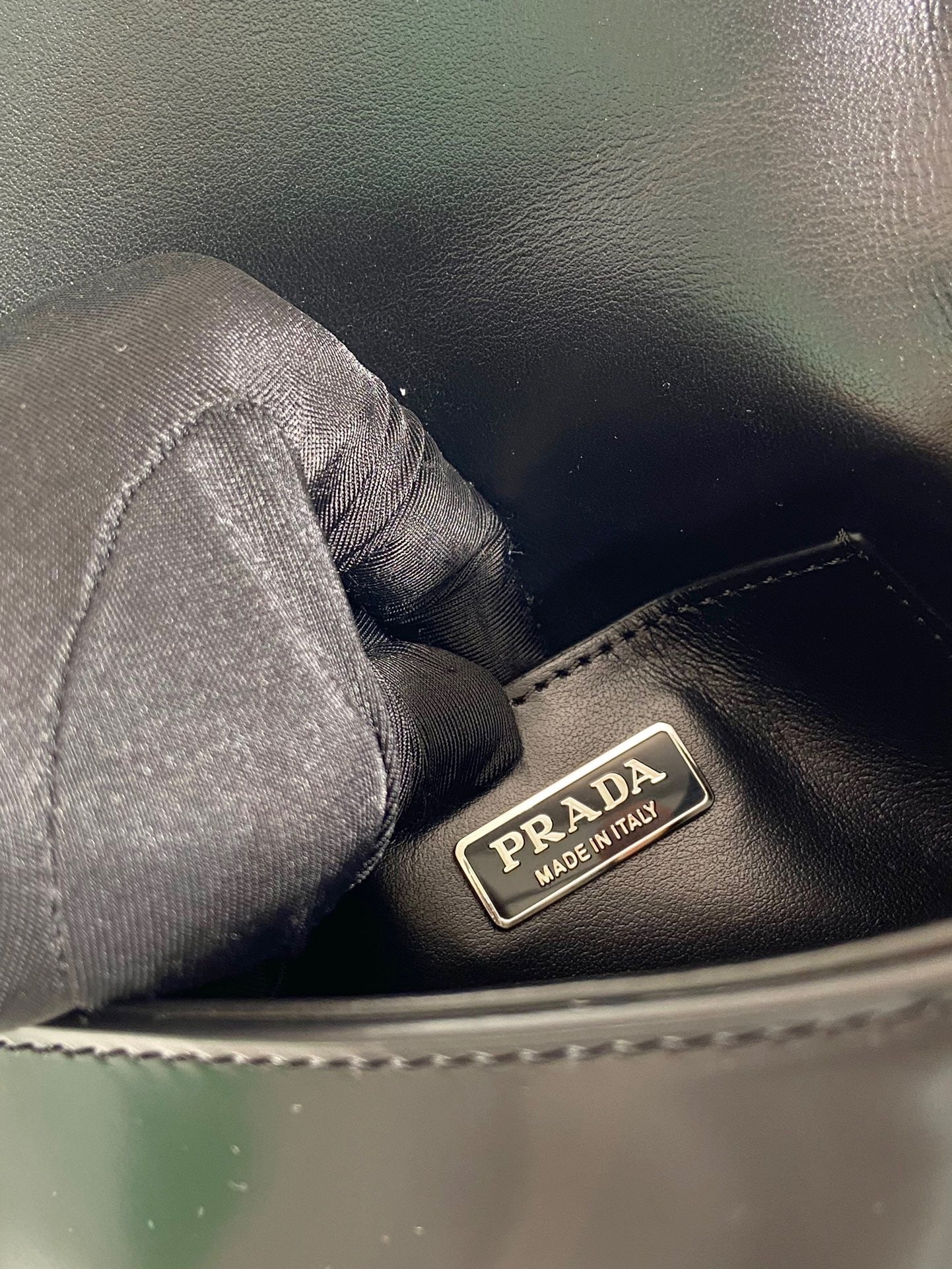 PRA Sling Bag