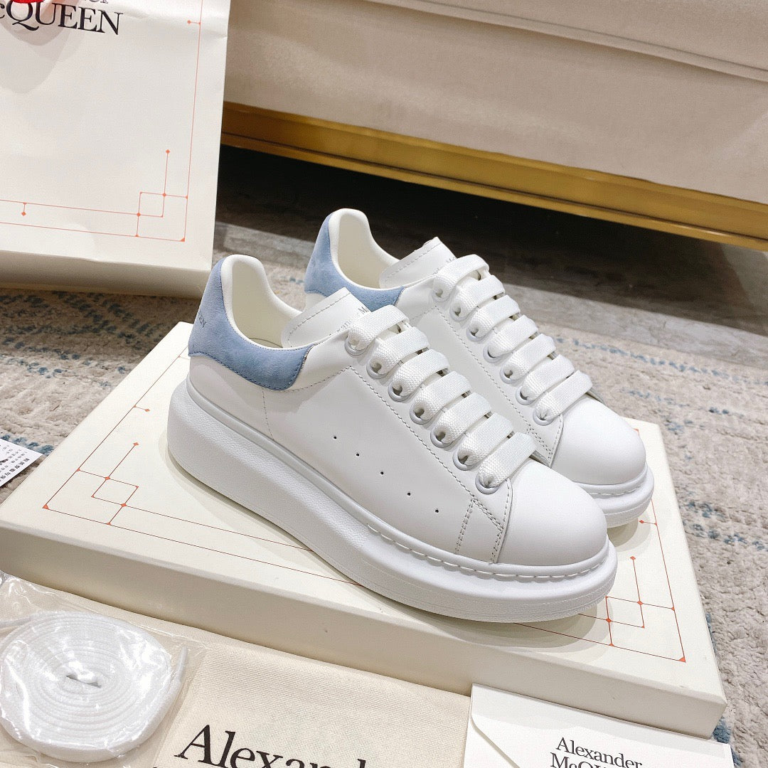 Sneakers & Shoes