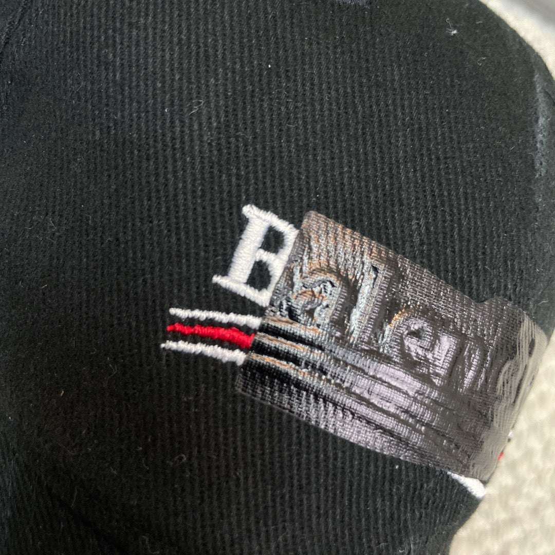 Caps