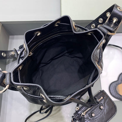 BLCG Cagole Bucket