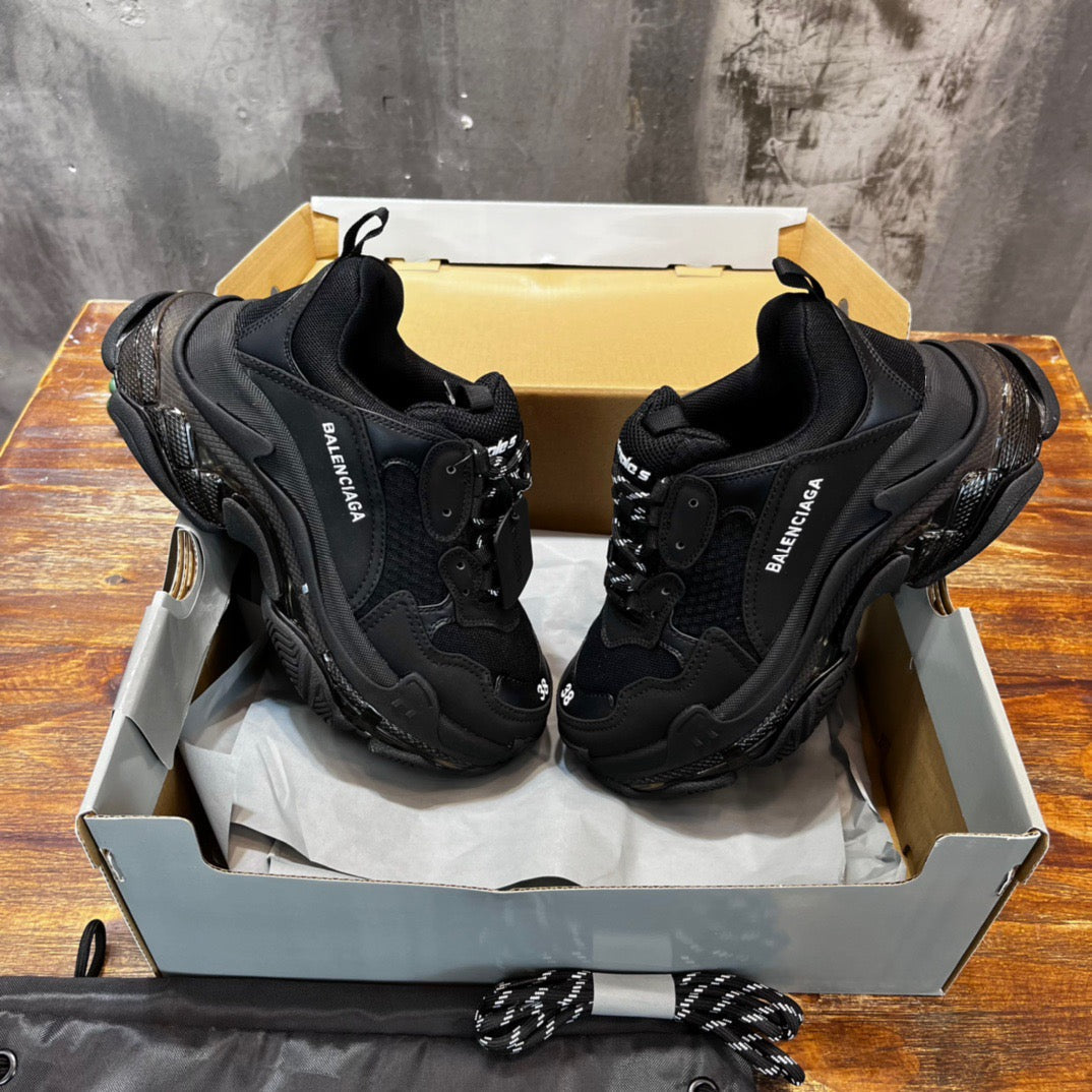 BLCG Sneakers