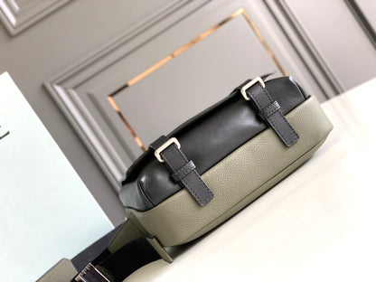LO Messenger Bag