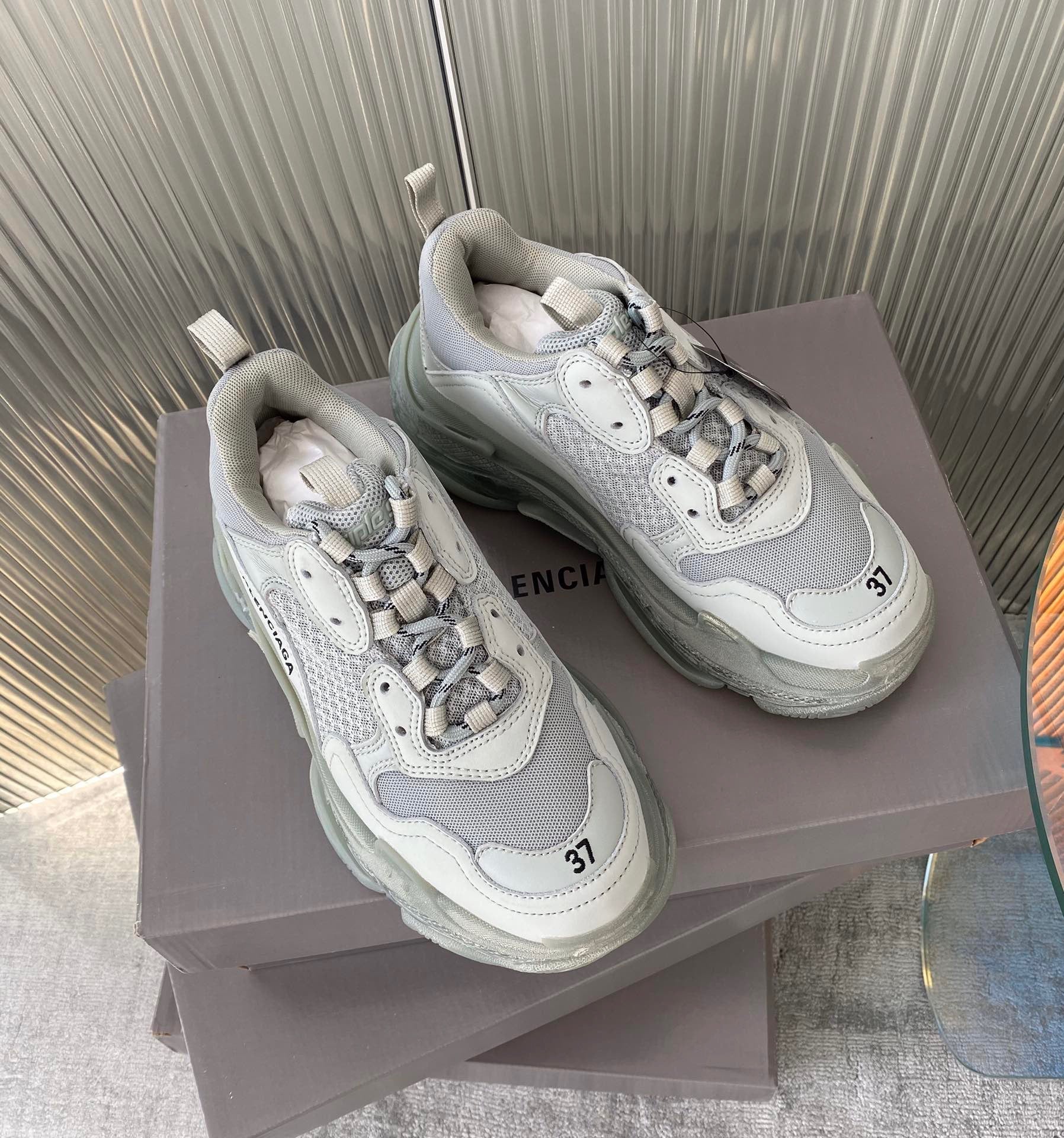 BLCG Sneakers