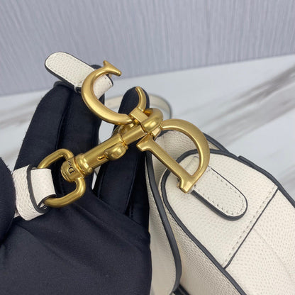 DIO Saddle