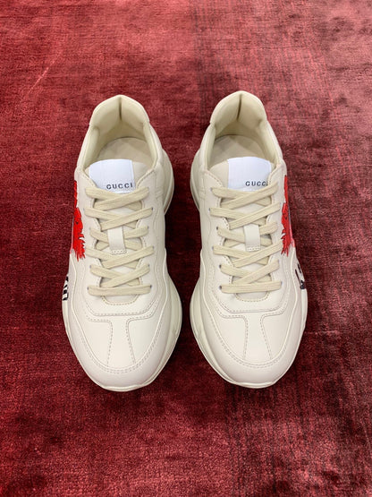 Sneakers & Shoes