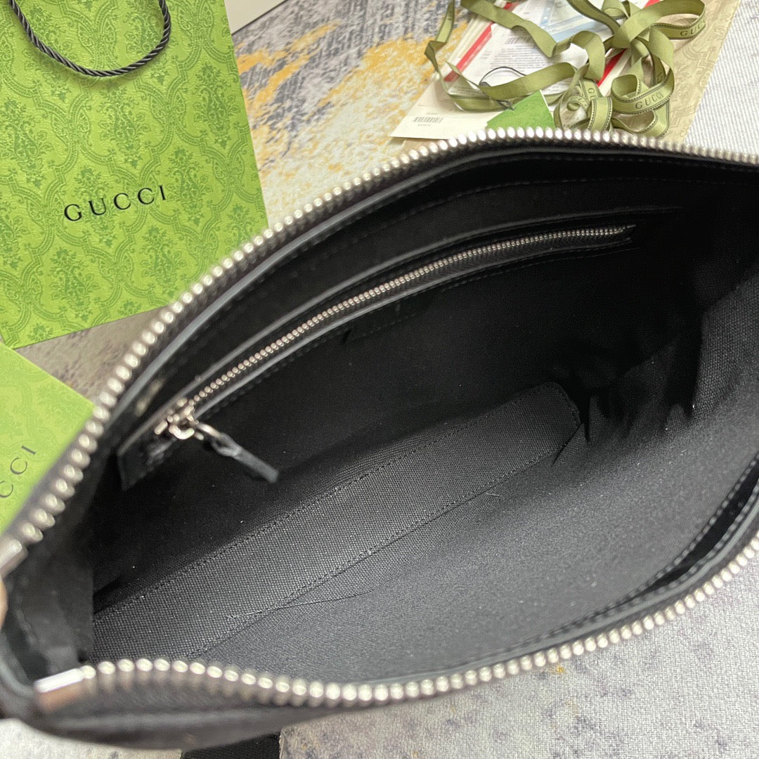 GUC Messenger Bag