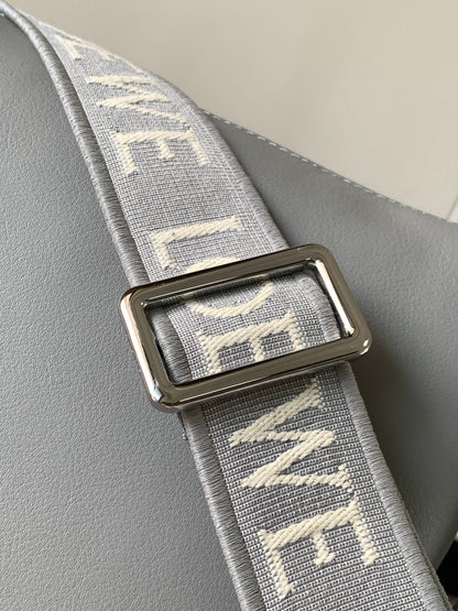 LO Messenger Bag