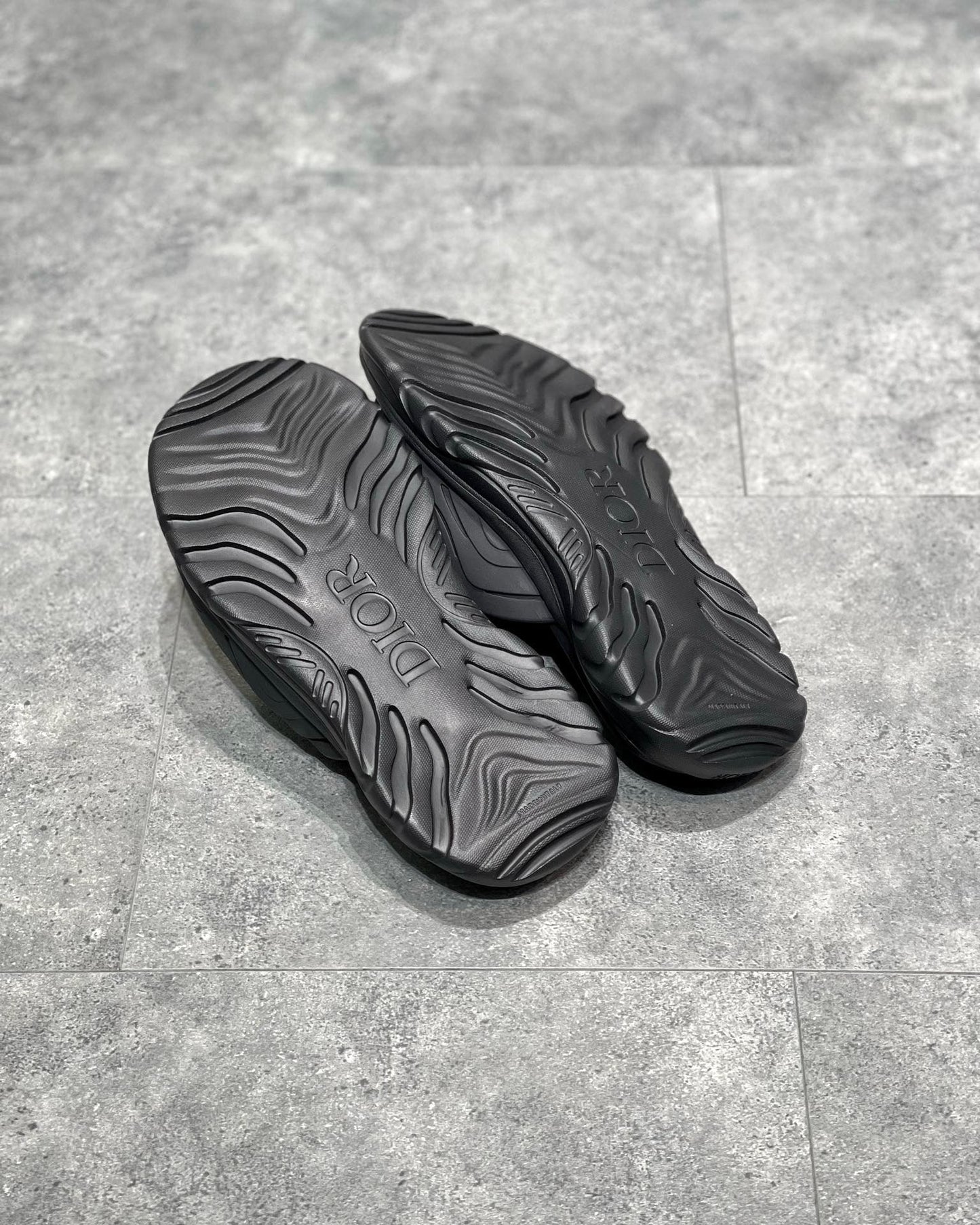 DIO sandal