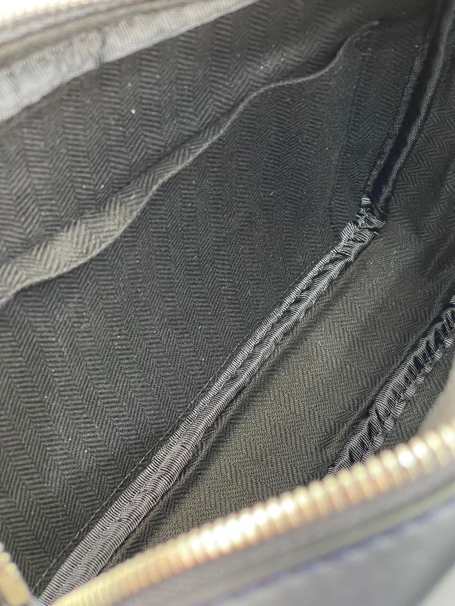 LO Messenger Bag