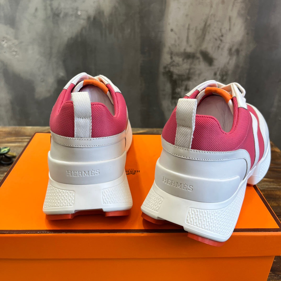 HERM Sneakers