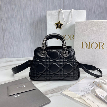 DIO handbag