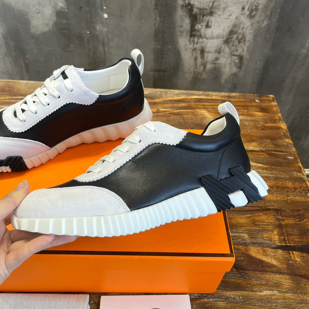 HERM Sneakers