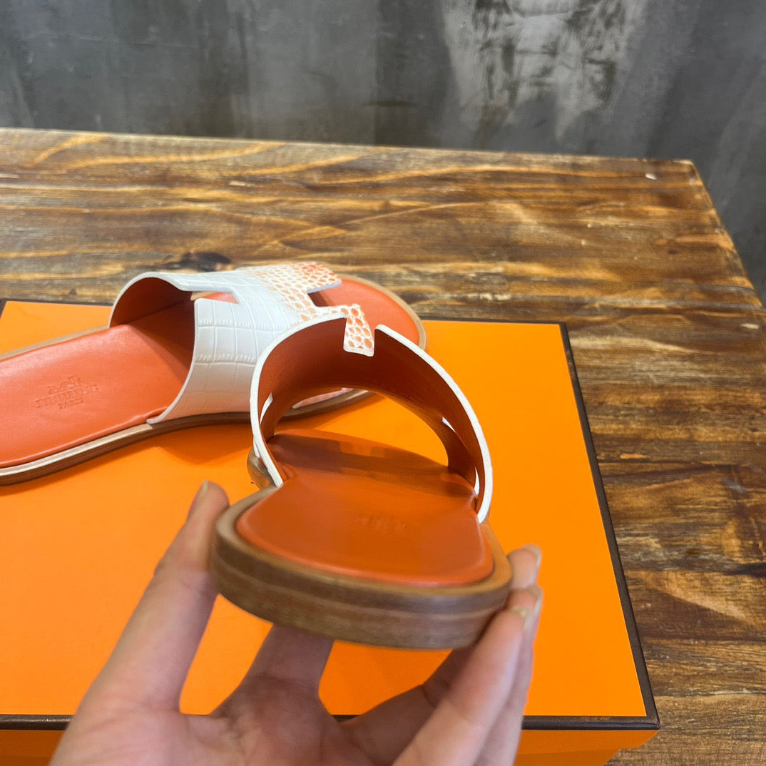 HERM Sandal