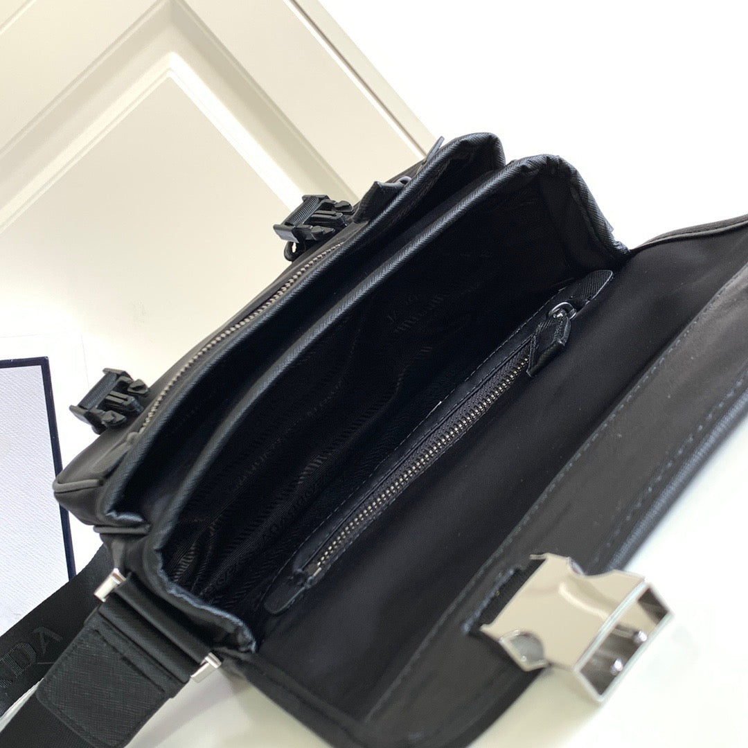 PRA Messenger Bag