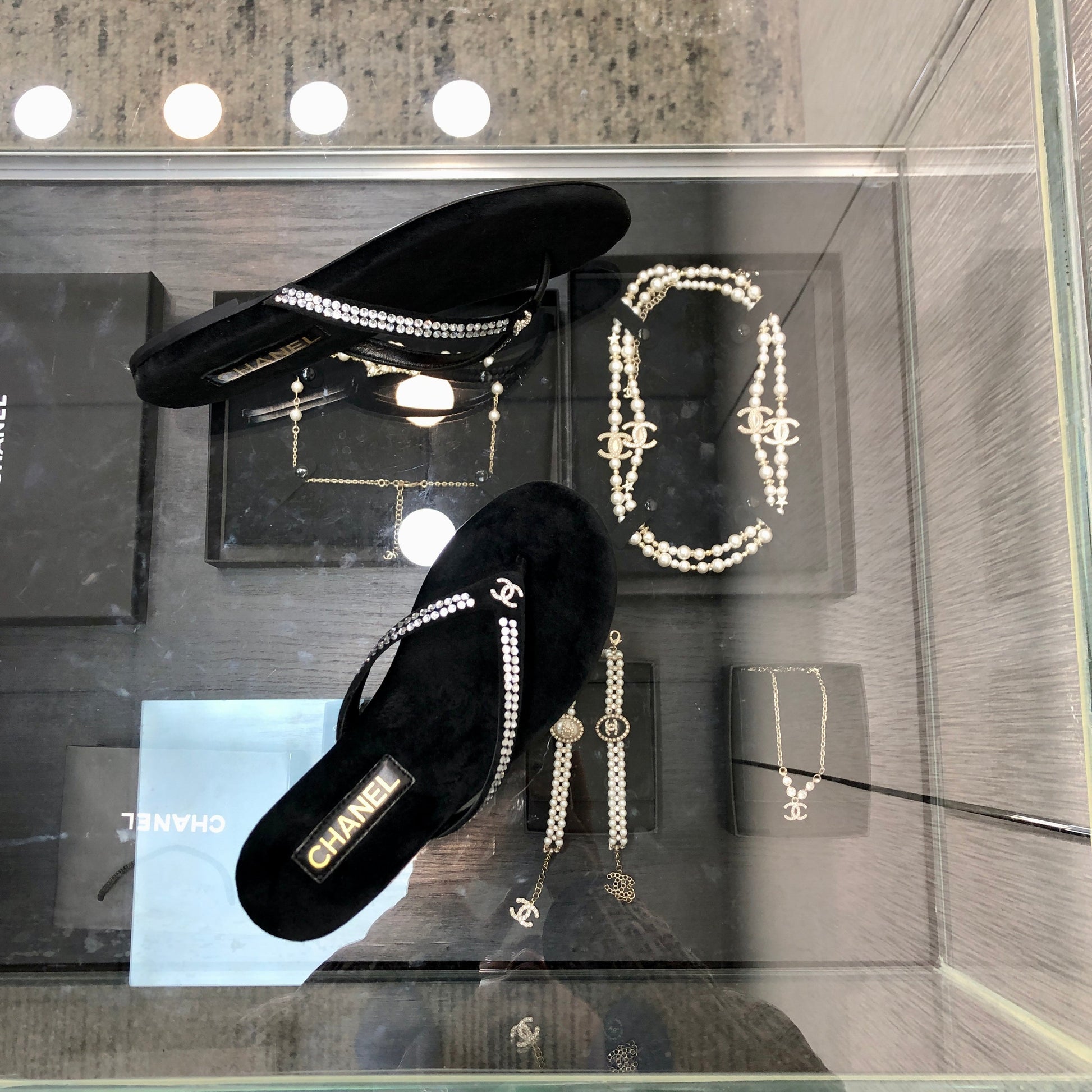 THONG SLIDE IN BLACK SUEDE WITH WHITE RHINSTONES