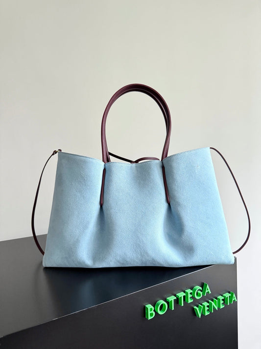 PINACOTECA REVERSIBLE TOTE BAG 43 IN MADDER BROWN LAMBSKIN AND LIGHT BLUE SUEDE