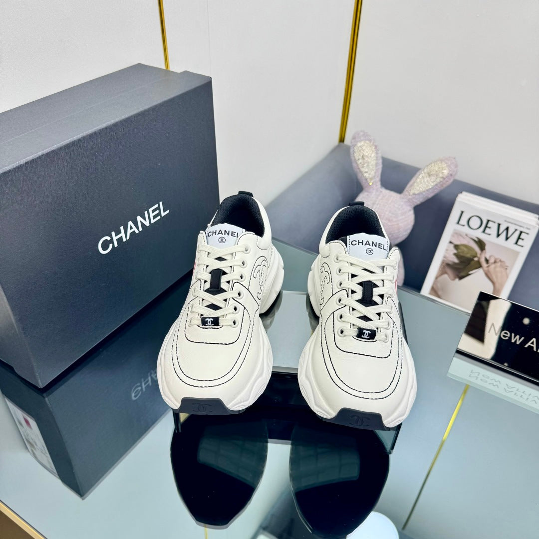 TRAINERS SNEAKER IN WHITE CALFSKIN WITH STICKER 238627
