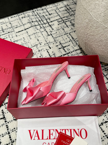 HIGH MULE IN ROUGH PINK SILK