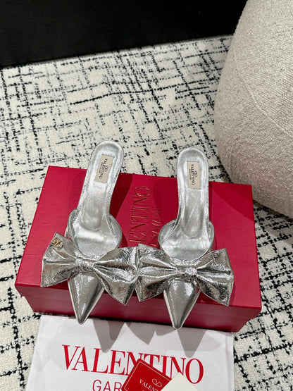 HIGH MULE IN SILVER LAMBSKIN