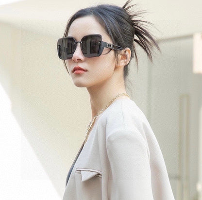 MONTAIGNE SUNGLASS CD6970 IN ACETATE