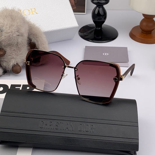 MONTAIGNE SUNGLASS CD9357 IN ACETATE