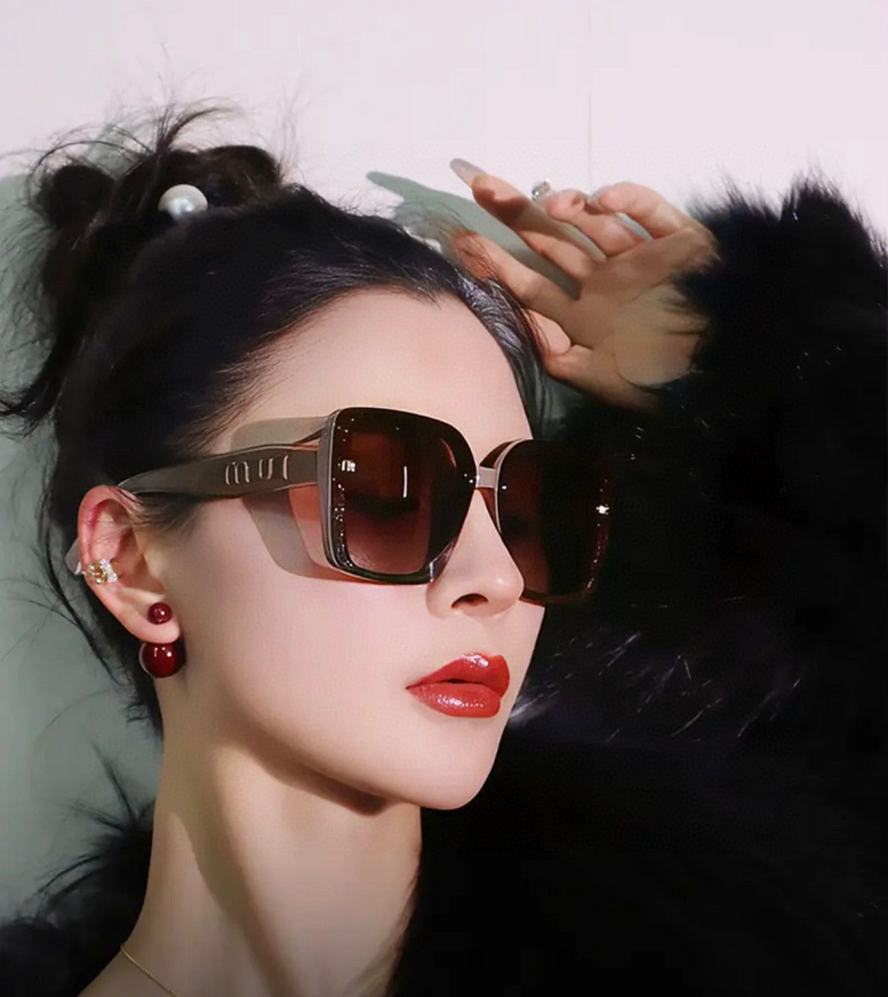 RUNWAY SQUARE SUNGLASSES M5550 IN ACETATE
