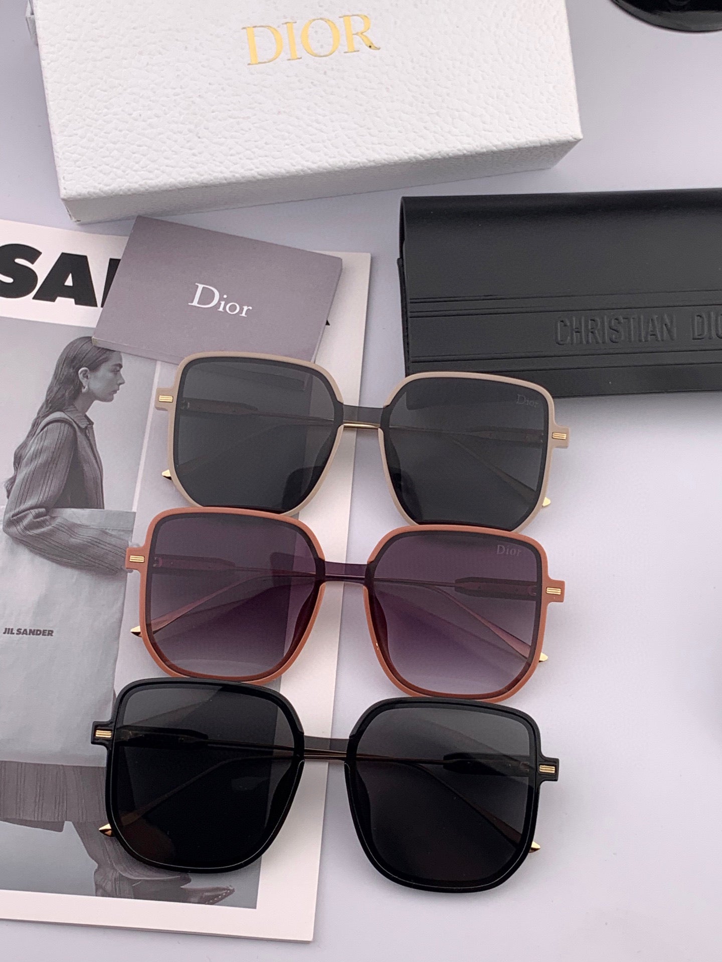 MONTAIGNE SUNGLASS D288 IN METAL