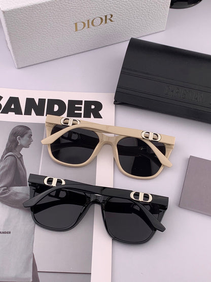 MONTAIGNE SUNGLASS CD67711 IN ACETATE