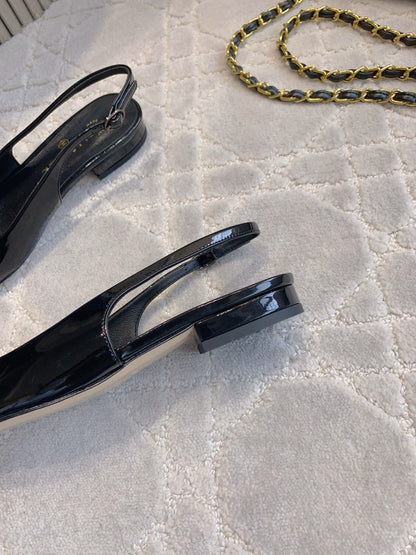 FLAT SLINGBACKS 2 CM IN BLACK PATENT CALFSKIN